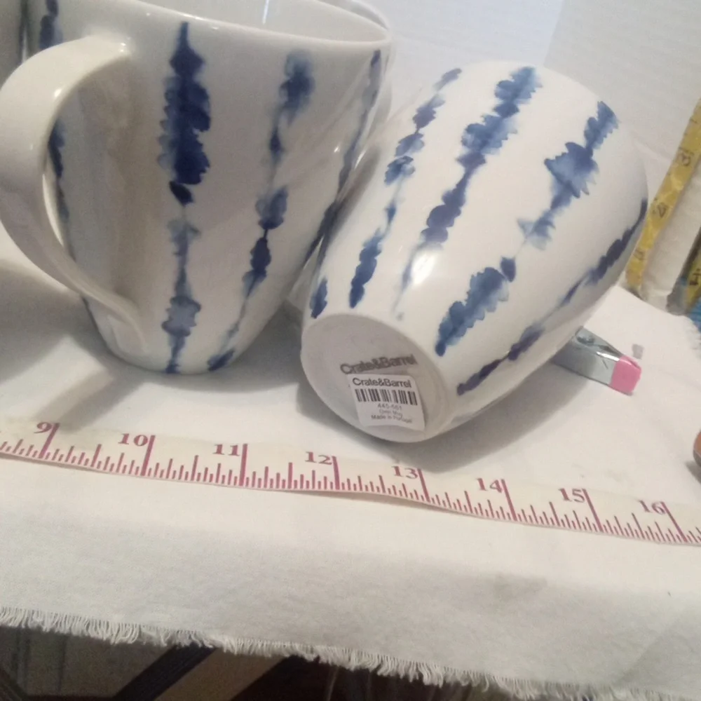 Crate&Barrel White Omari Blue & White Porcelin Cups Set of 8 16oz